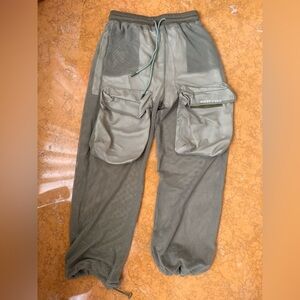 Stylish Cargo Mesh Pants in Olive